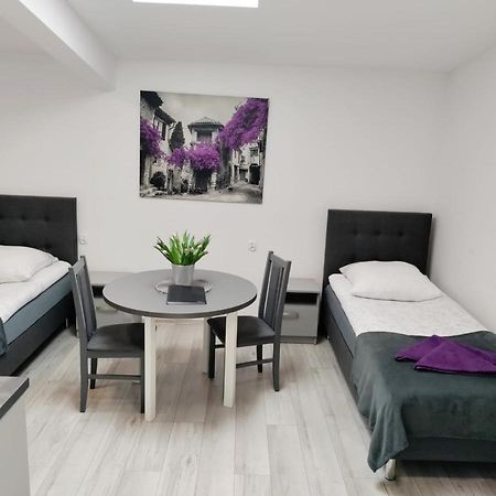 Hostel Adabet ケンプノ エクステリア 写真