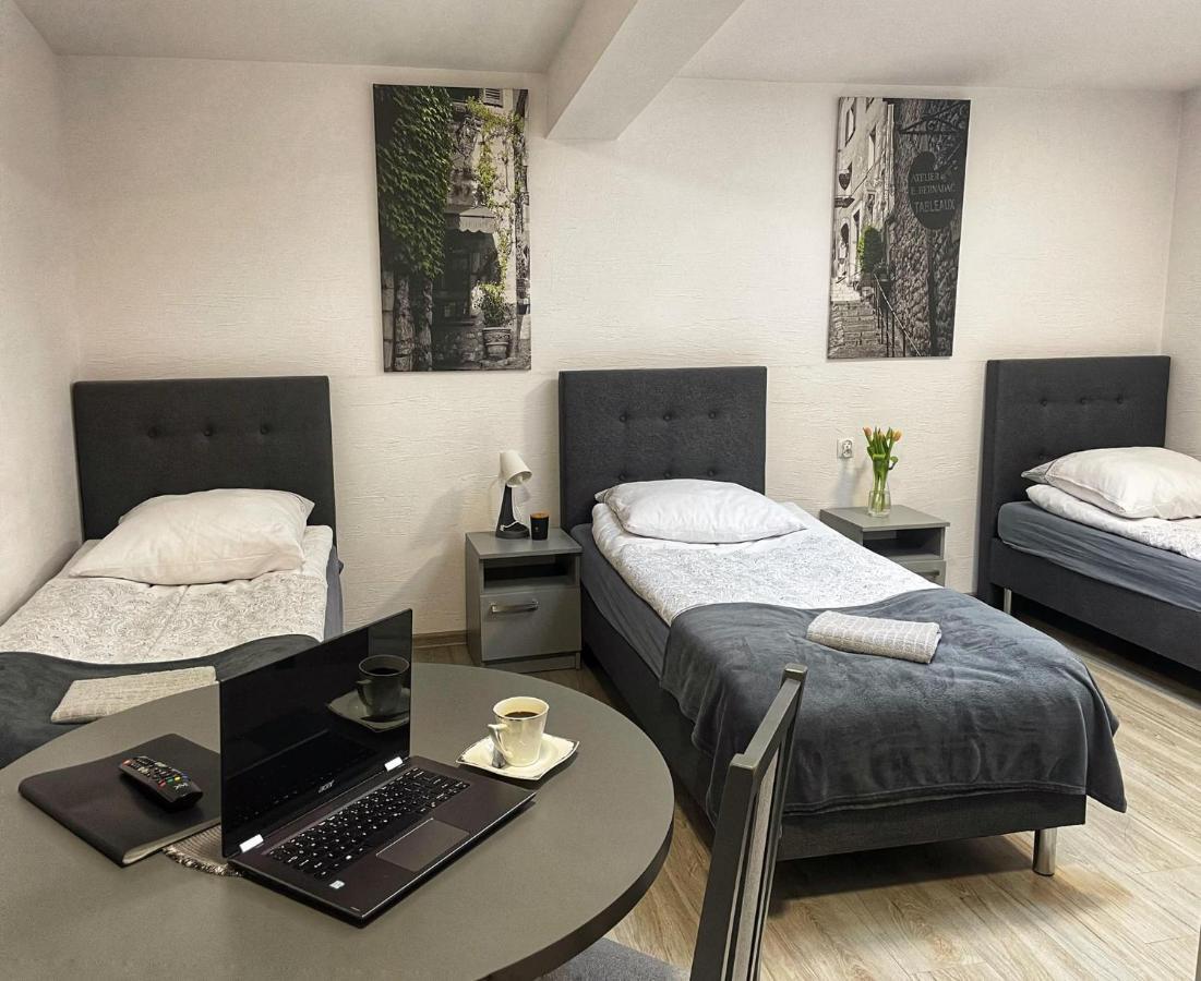 Hostel Adabet ケンプノ エクステリア 写真