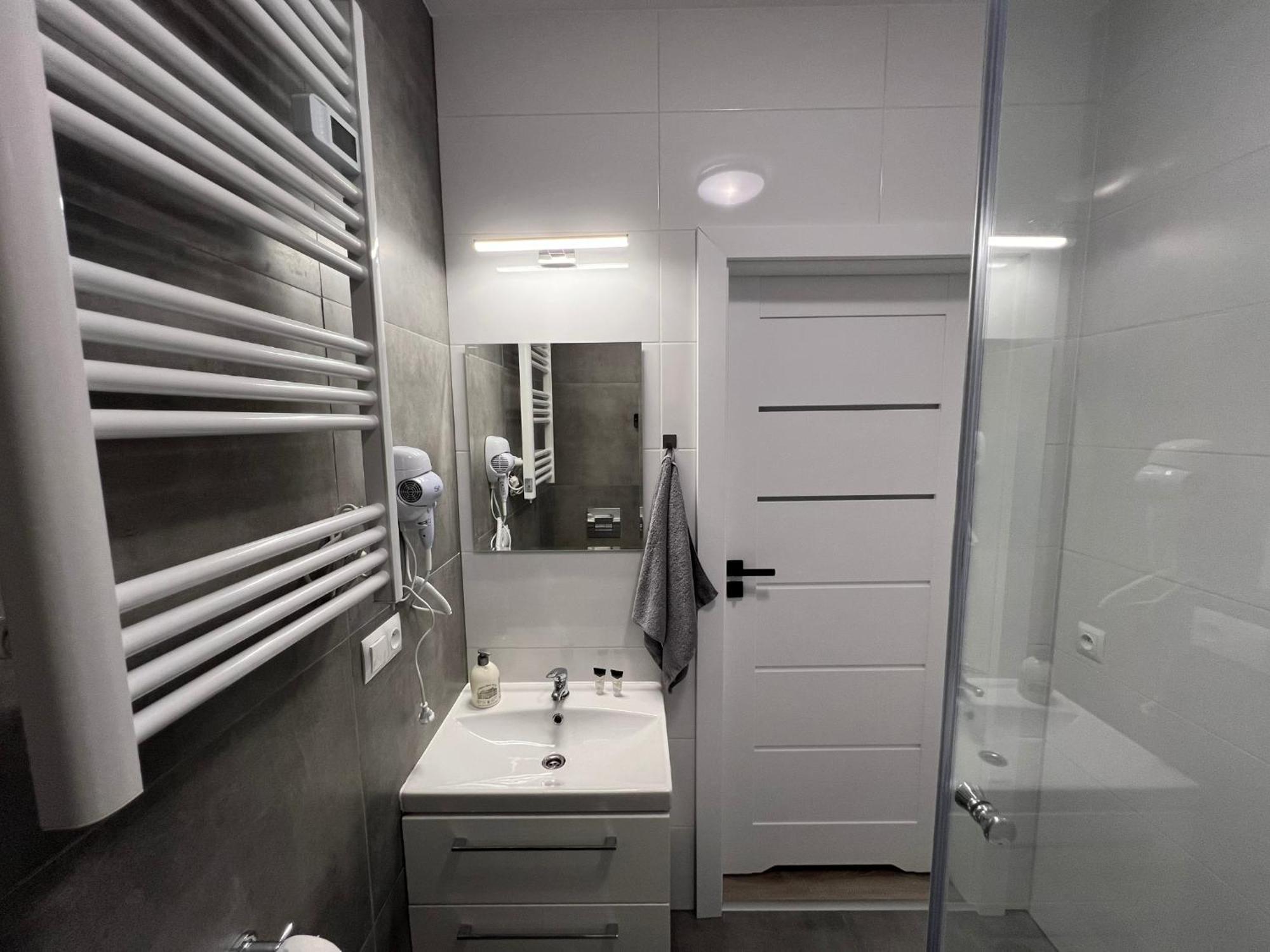 Hostel Adabet ケンプノ エクステリア 写真